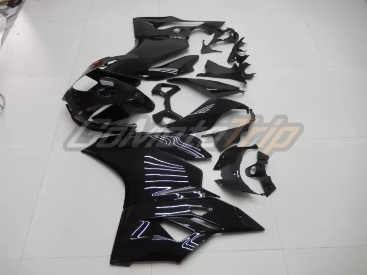 Ducati 899 1199 Panigale Black Fairing 4