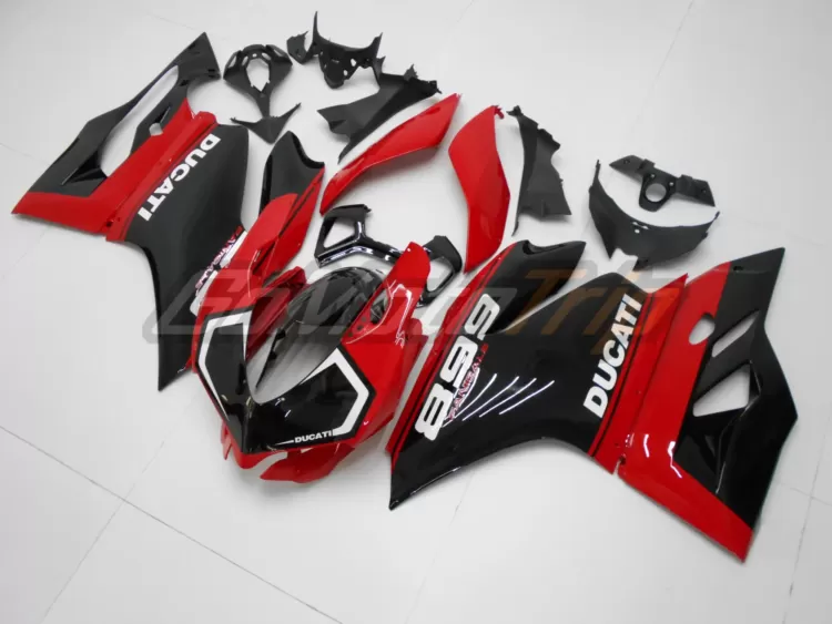 Ducati 899 Panigale Black Red Fairing 2