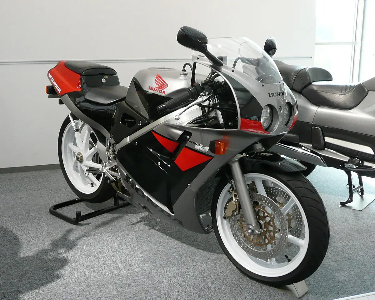 Honda Vfr400r Nc30 Tricolor Fairing2 15