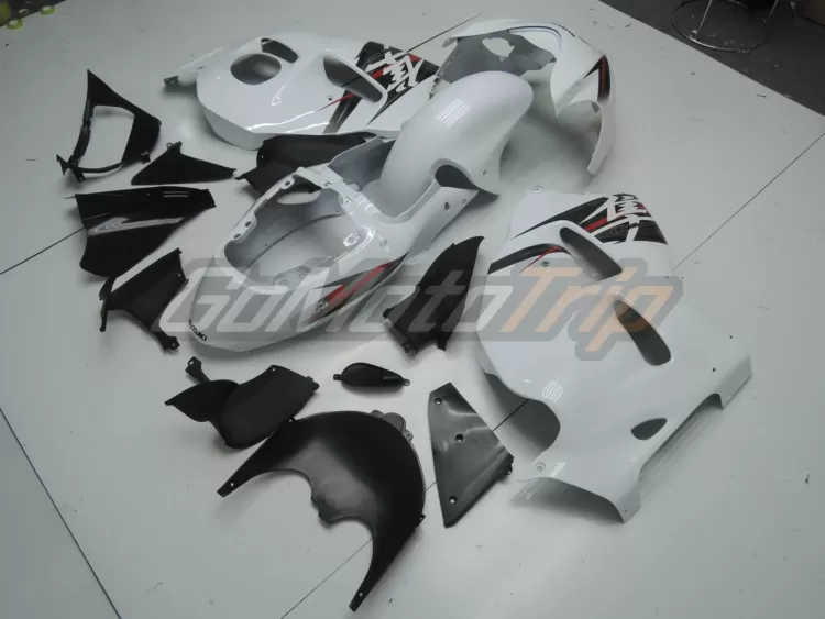 1999 2007 Suzuki Hayabusa White Fairing3 5