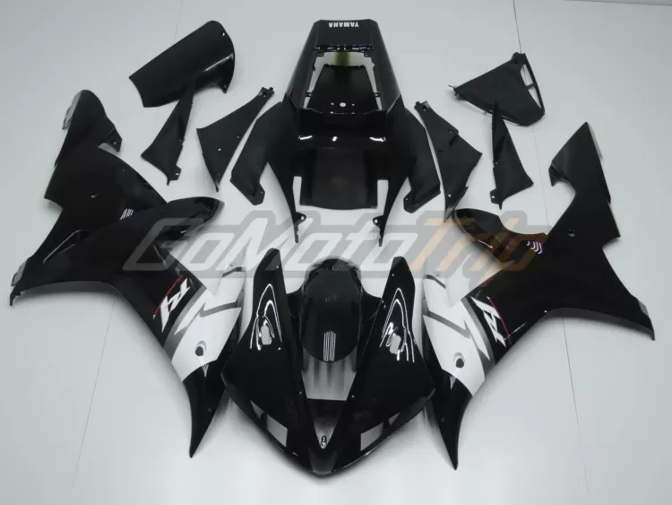 2002 2003 Yamaha Yzf R1 Black Fairing2 1