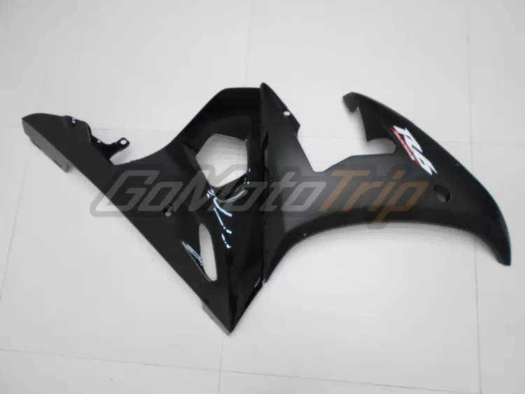 2003 2005 Yamaha Yzf R6 Black Fairing2 11