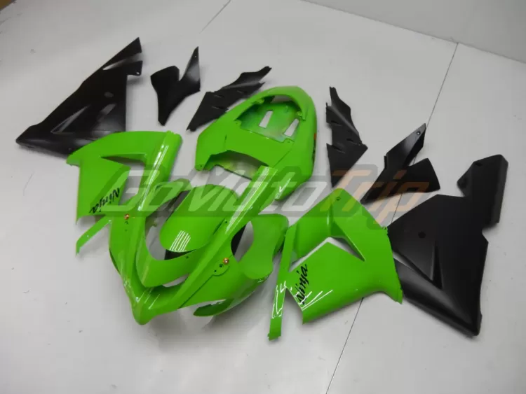 2004 2005 Kawasaki Ninja Zx 10r Green Fairing 2