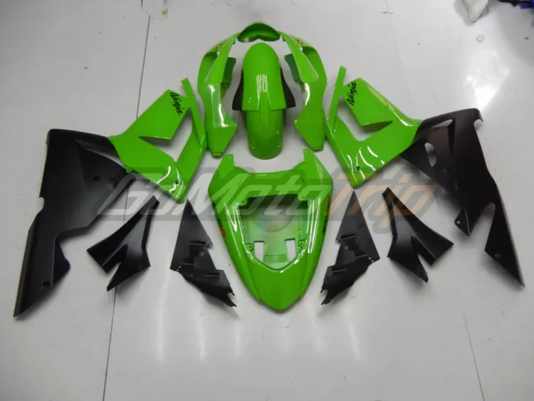 2004 2005 Kawasaki Ninja Zx 10r Green Fairing 4