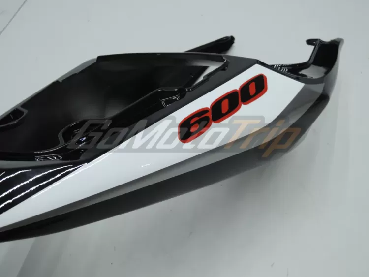 2004 2005 Suzuki K4 Black Silver Fairing 12