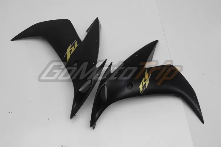 2004 2006 Yamaha Yzf R1 Black Fairing2 10