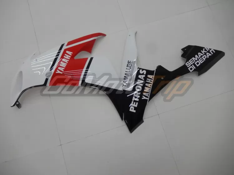 2004 2006 Yamaha Yzf R1 Red White Fairing 11