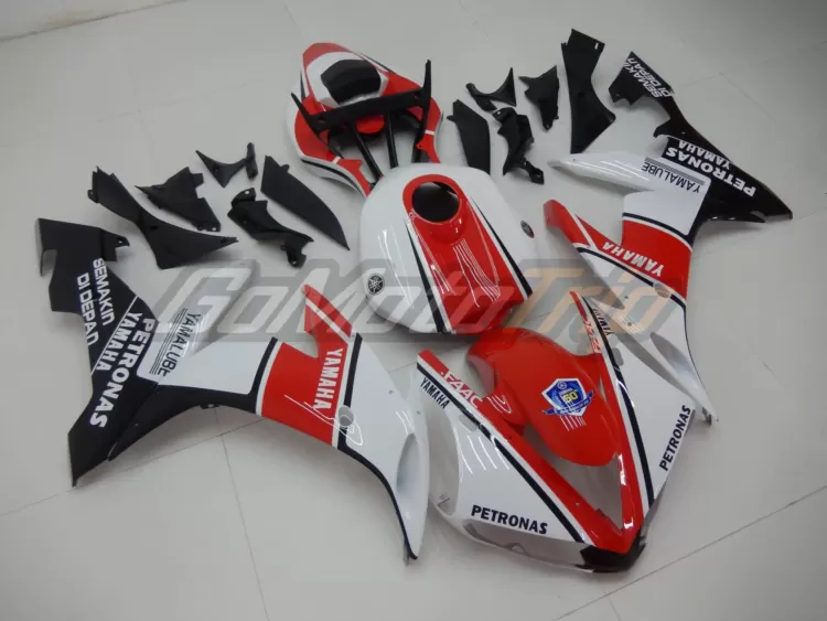 2004 2006 Yamaha Yzf R1 Red White Fairing 3