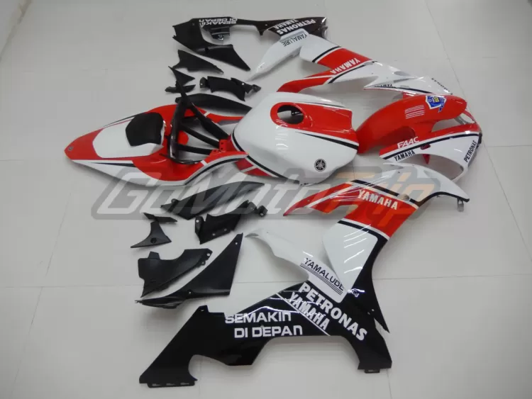 2004 2006 Yamaha Yzf R1 Red White Fairing 5