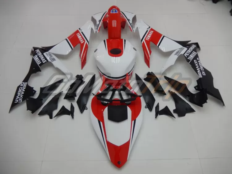 2004 2006 Yamaha Yzf R1 Red White Fairing 6