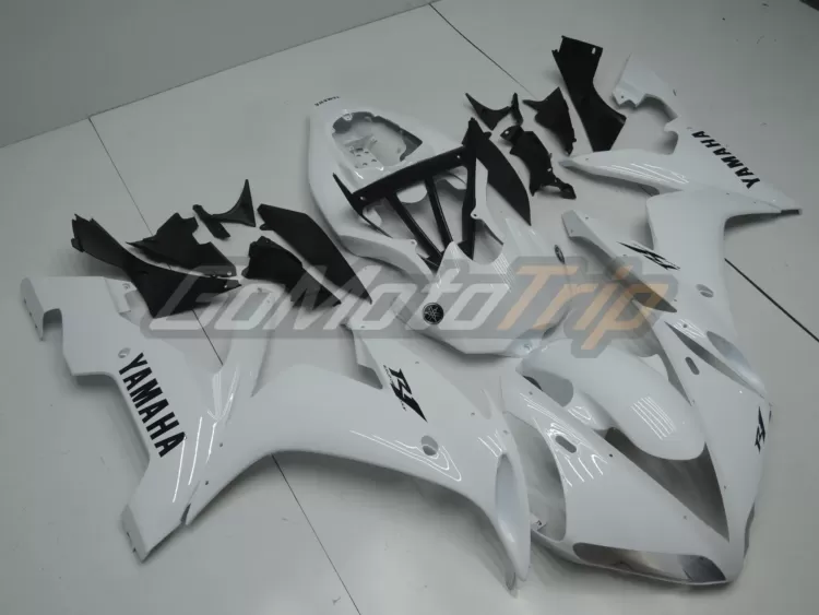 2004 2006 Yamaha Yzf R1 White Fairing 3