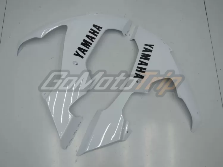 2004 2006 Yamaha Yzf R1 White Fairing2 11