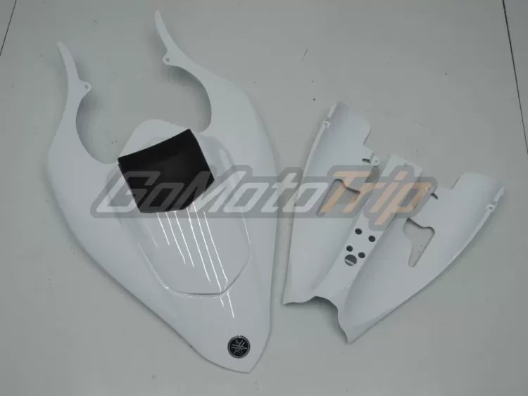 2004 2006 Yamaha Yzf R1 White Fairing2 14