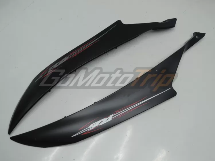 2006 2007 Yamaha Yzf R6 Black Fairing3 10