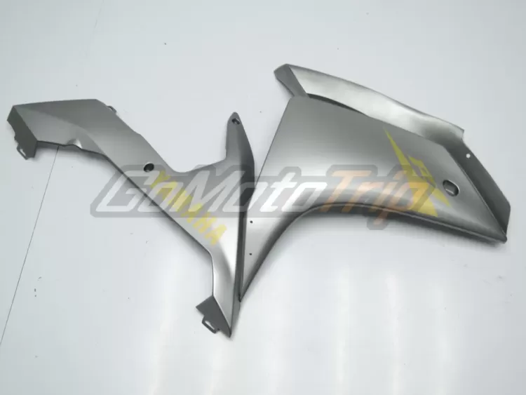 2007 2008 Yamaha Yzf R1 Silver Fairing 9