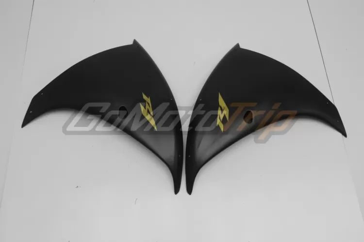 2009 2011 Yamaha Yzf R1 Black Fairing3 9