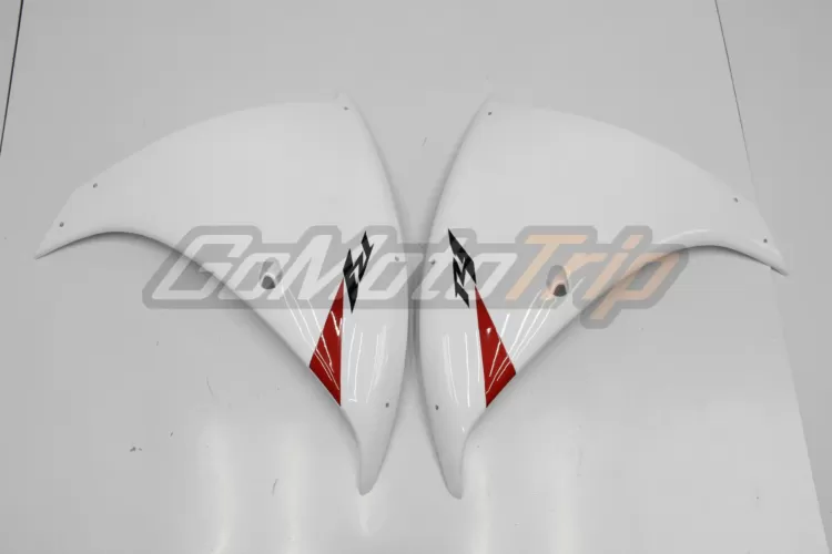 2009 2011 Yamaha Yzf R1 White Fairing 10