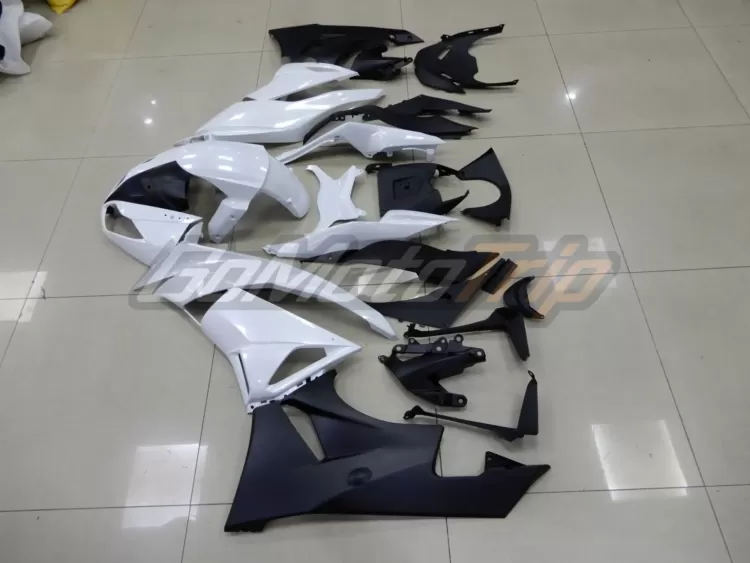 2009 2012 Kawasaki Ninja Zx 6r White Fairing 4