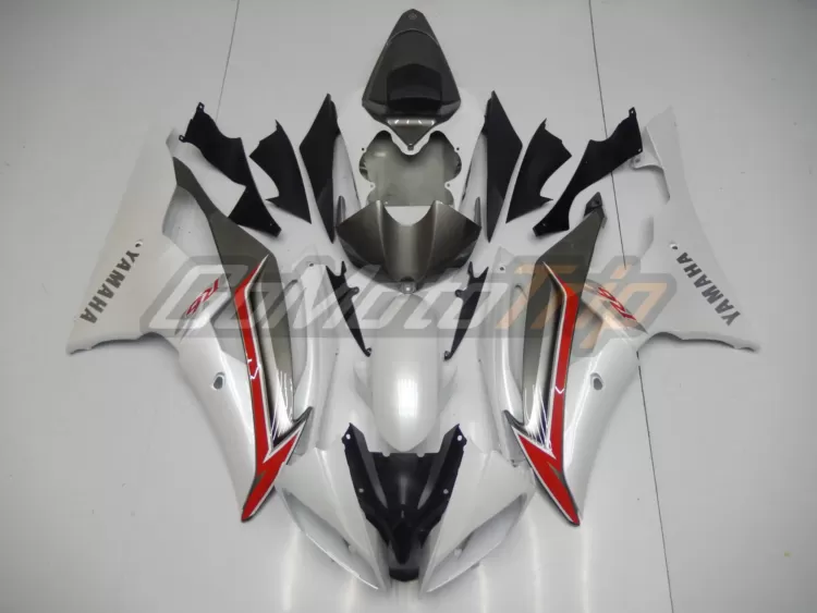 2009 Yamaha Yzf R6 Pearl White Fairing Edition 1