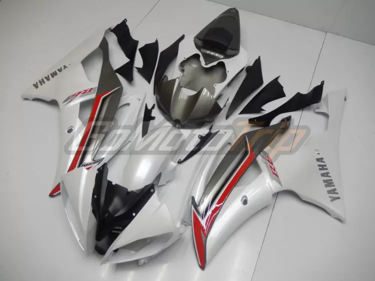 2009 Yamaha Yzf R6 Pearl White Fairing Edition 2