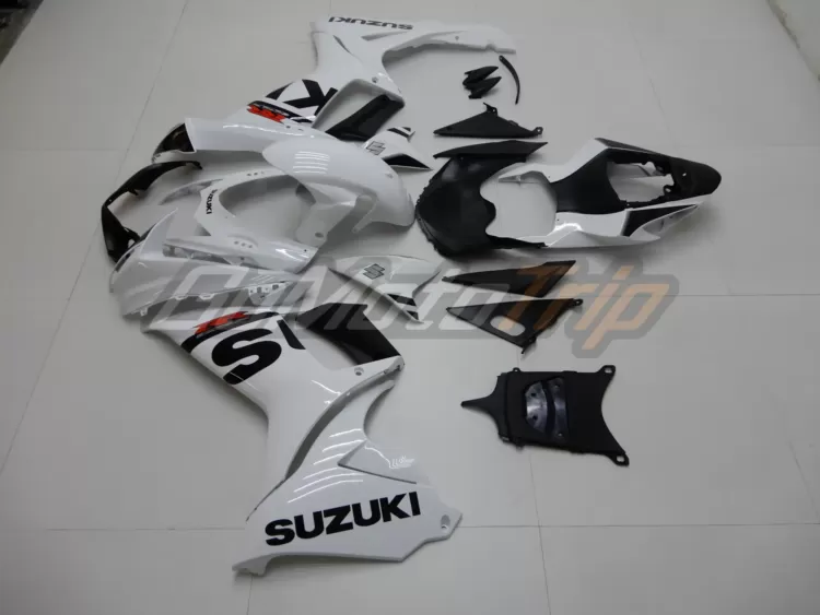 2011 2024 Suzuki K11 White Fairing 4