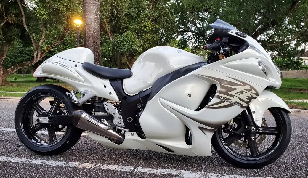 2011 Suzuki Hayabusa White Fairing Edition 12