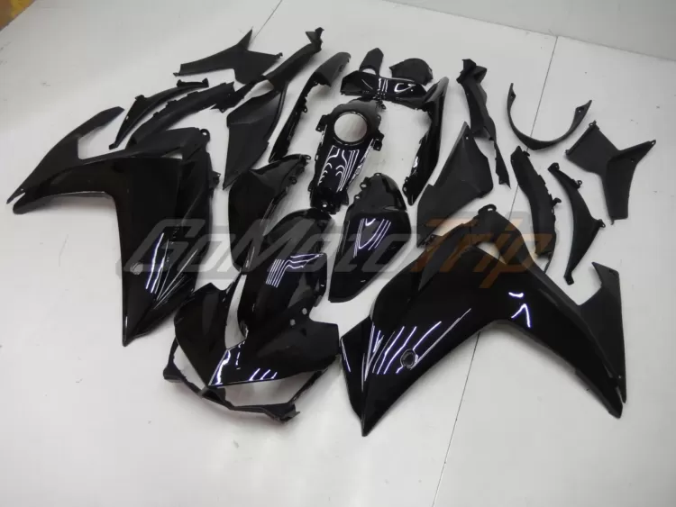 2014 2018 Yamaha Yzf R3 R25 Black Fairing 2