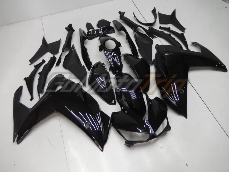 2014 2018 Yamaha Yzf R3 R25 Black Fairing 3