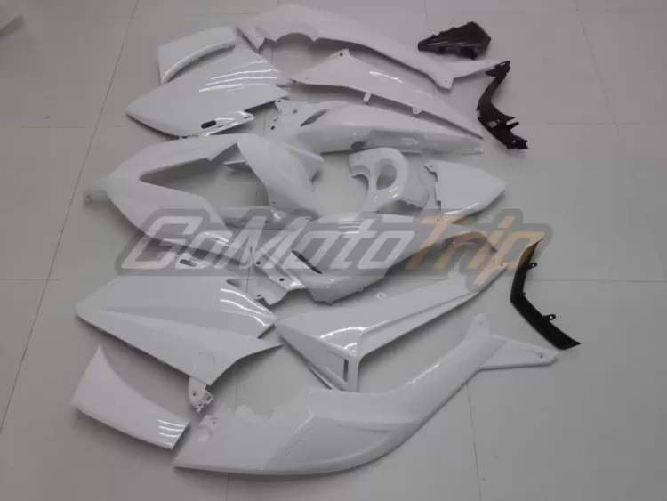 2015 2016 Yamaha Tmax 530 White Fairing 4