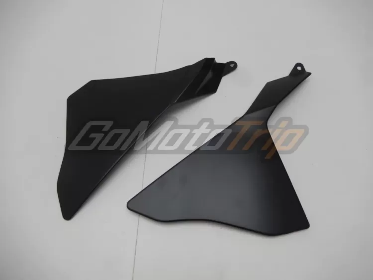 2015 2019 Yamaha Yzf R1 Black Fairing 11