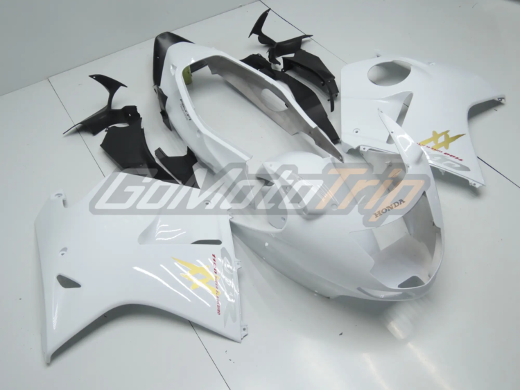 Cbr1100xx Blackbird White Fairing 3