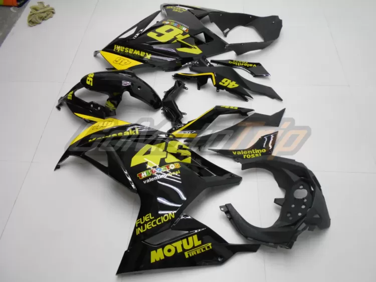 Ninja 300 Rossi Fairing 4