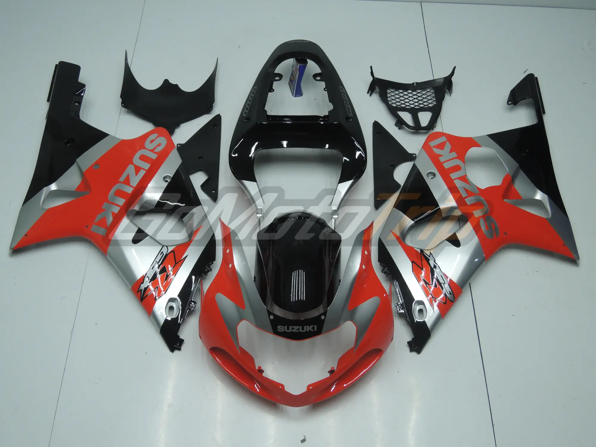 Suzuki K1 K2 Red Silver Fairing3 1